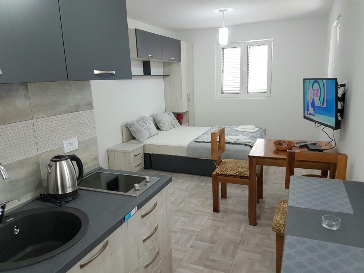 Porto Njegusi A1 Daire Cetinje Dış mekan fotoğraf